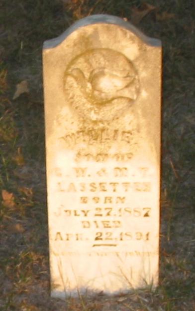 Tombstone of Willie Lassetter